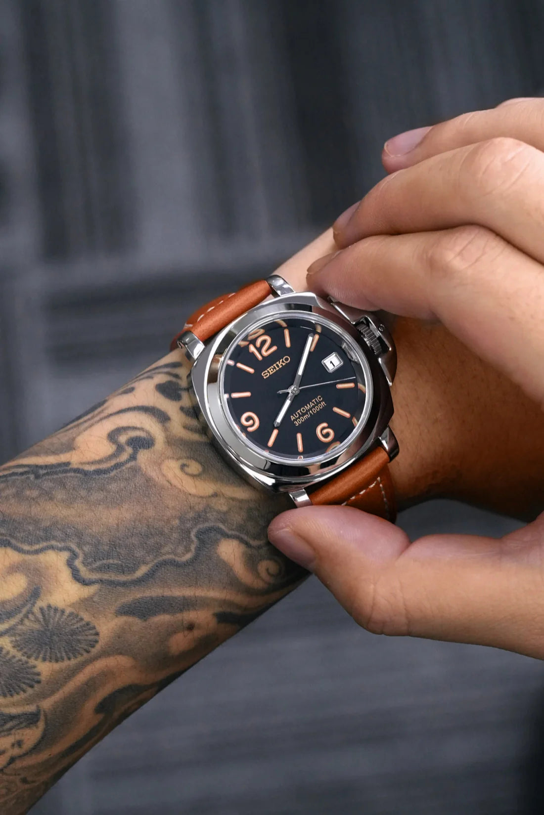 Mod Luminor Brown II