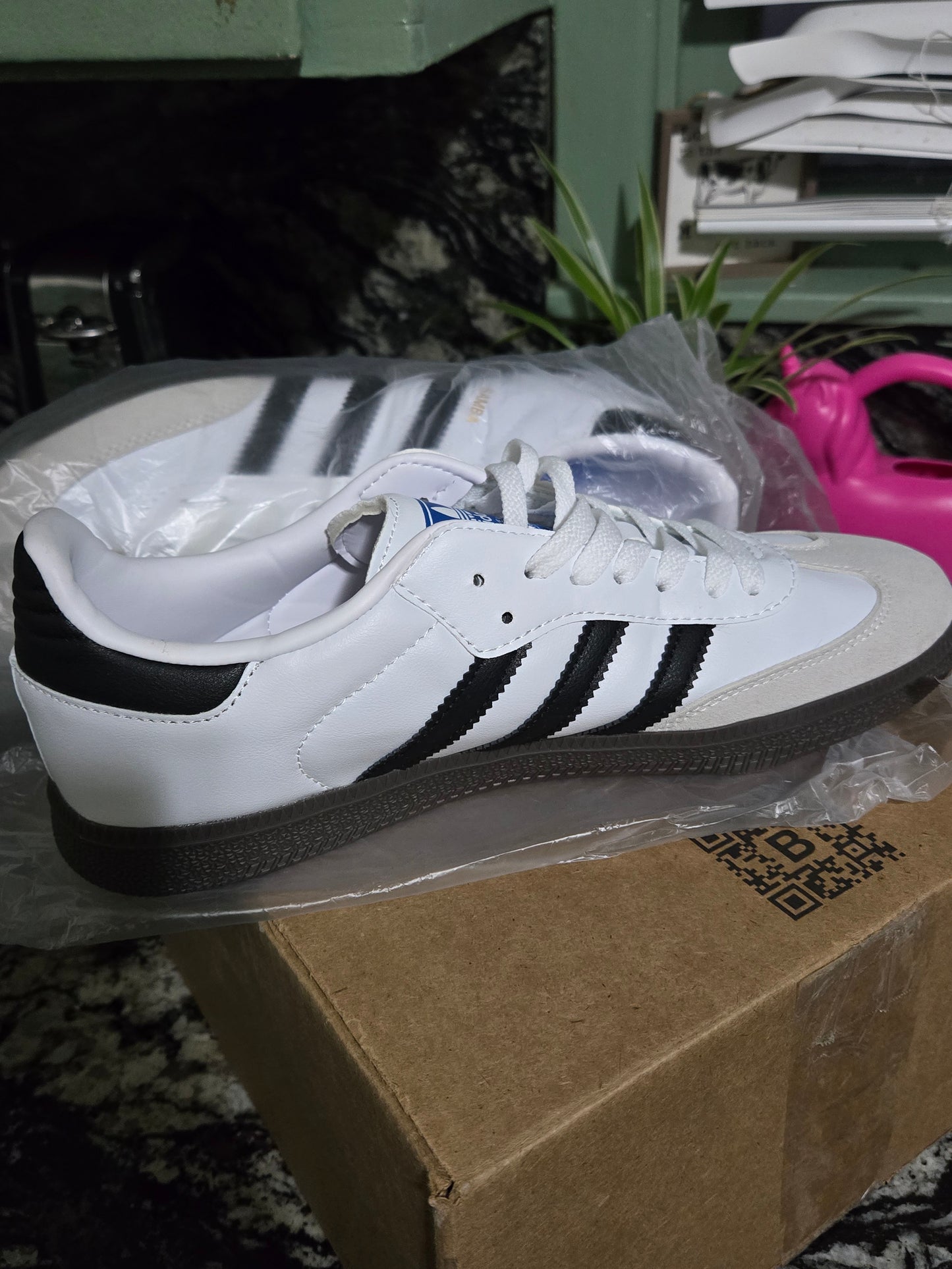 Adidas Sombas