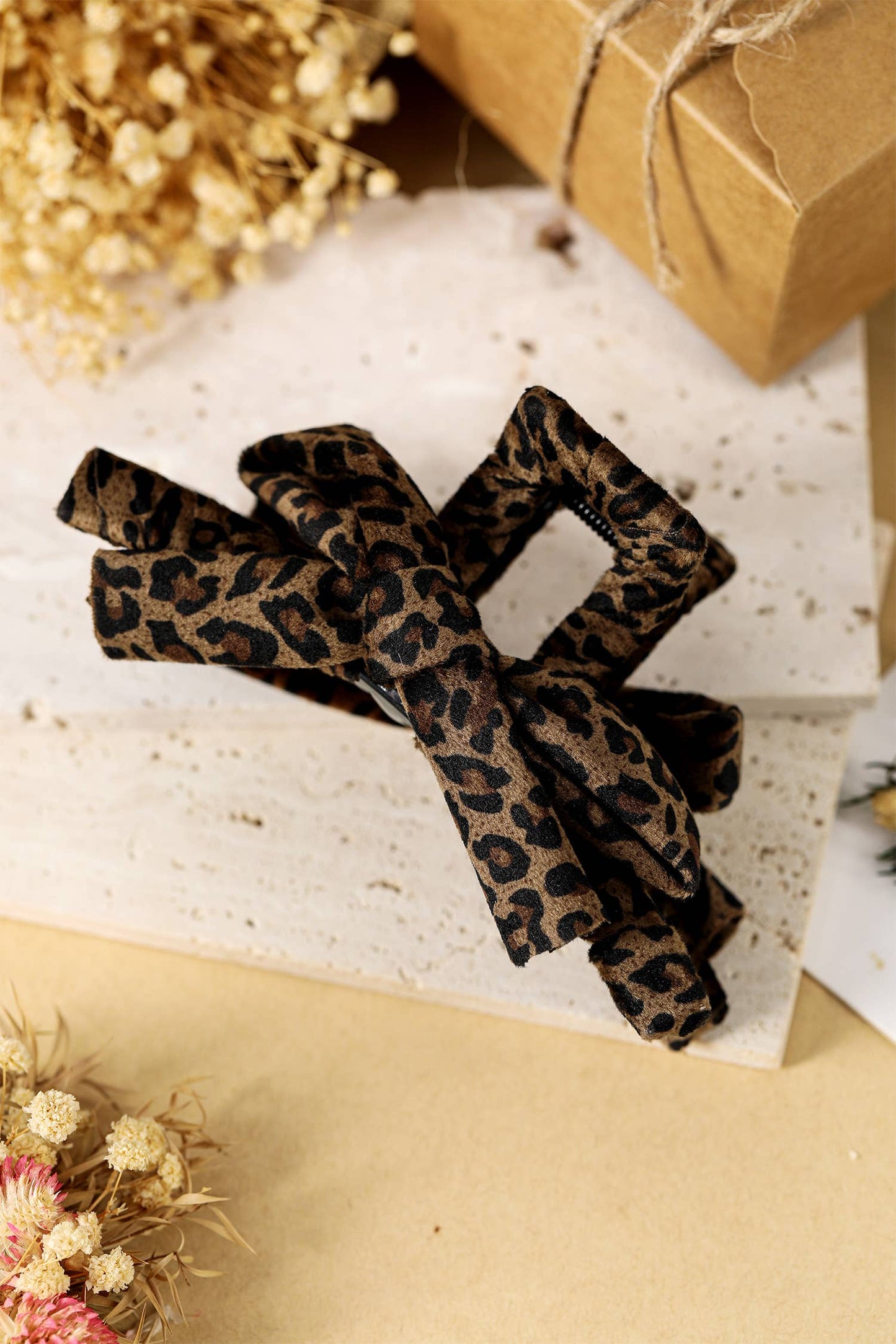 Vintage Leopard Cloth Wrap Durable Plastic Hair Claw Clip: Chestnut / ONE SIZE