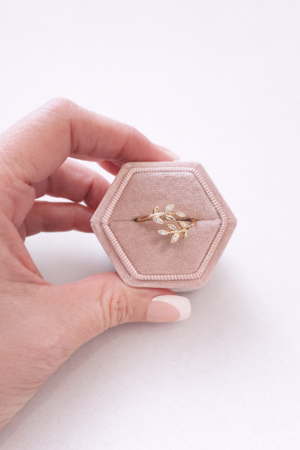 Ivy Twist Adjustable Ring- Gold