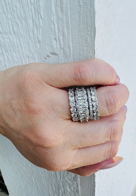 Vera Luxe 4-Piece Stacking Ring Set