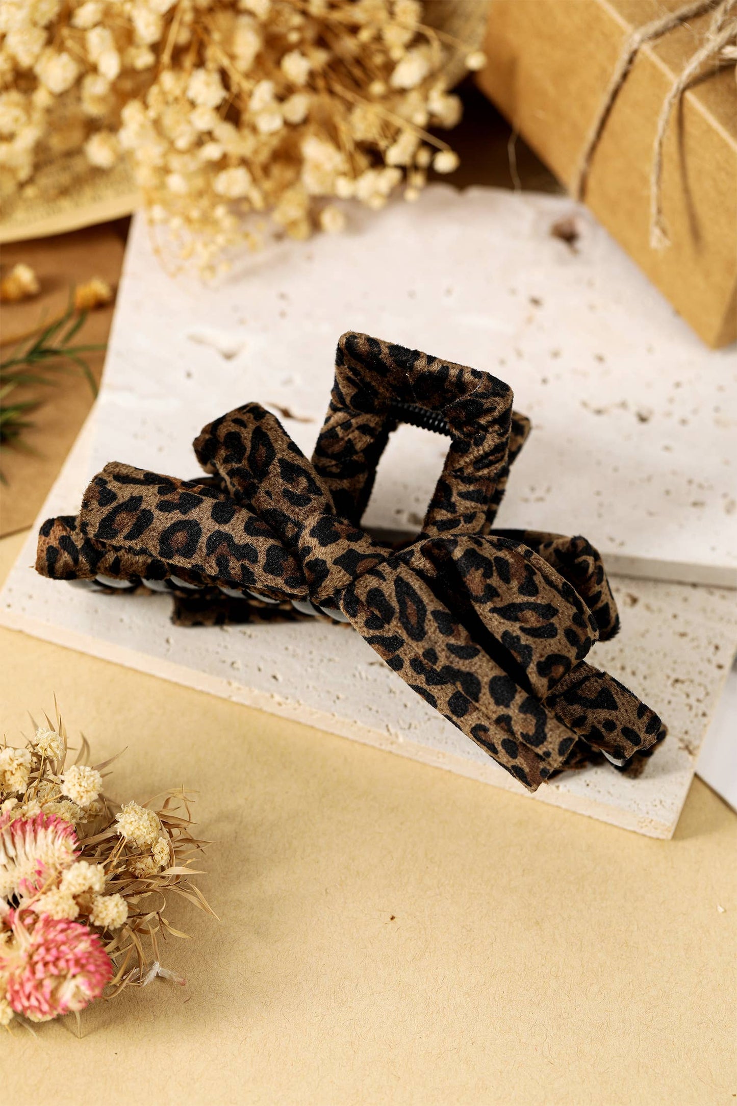 Vintage Leopard Cloth Wrap Durable Plastic Hair Claw Clip: Chestnut / ONE SIZE