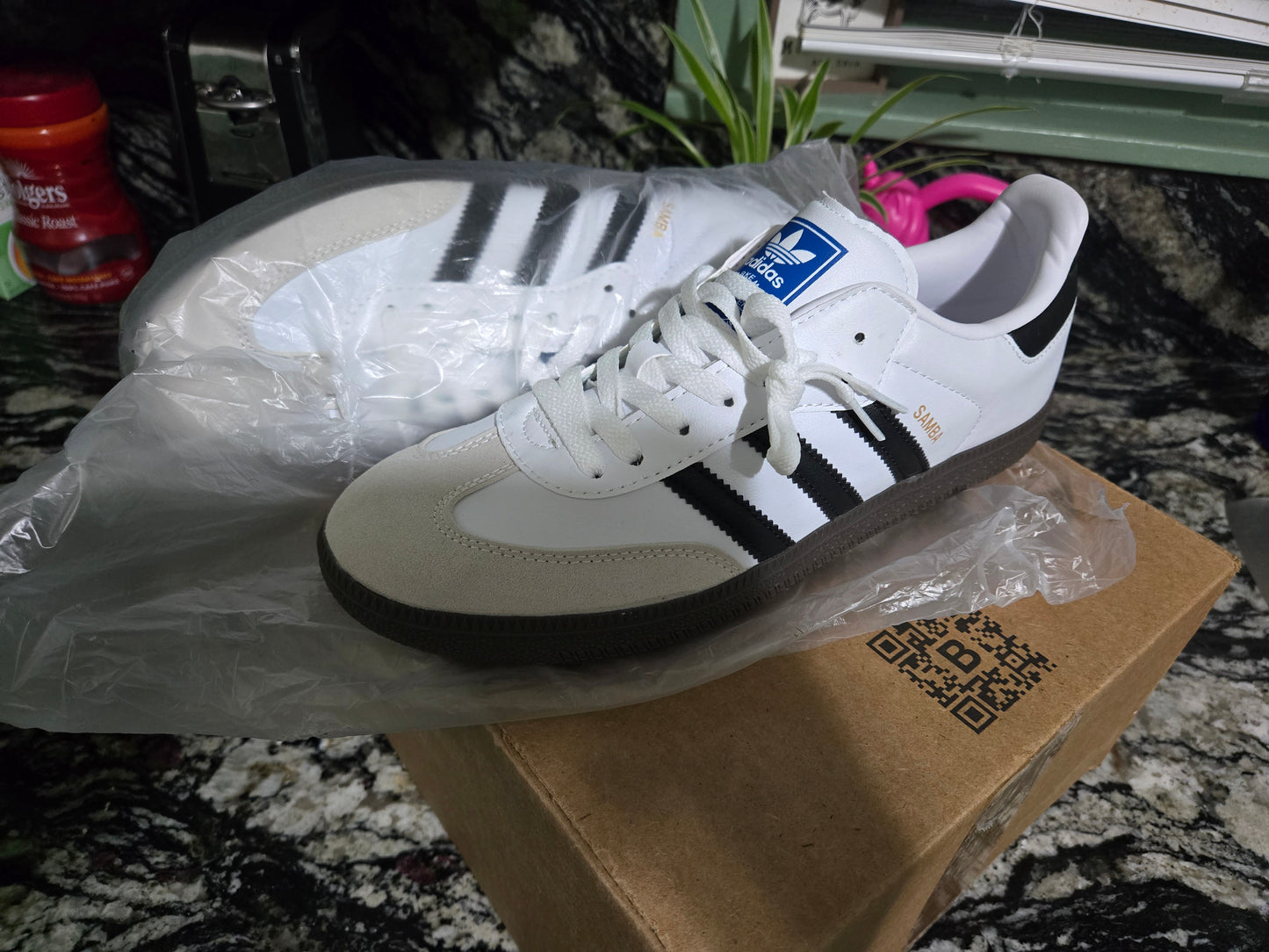 Adidas Sombas